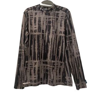 Under Armour women's size XL fitted base layer cold gear mock neck long sleeve